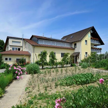 Walter בית הארחה